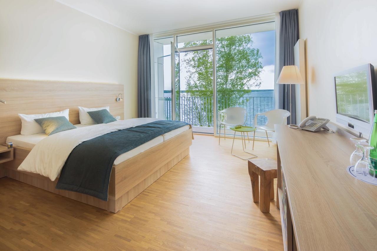 Strandhotel Senftenberger See エクステリア 写真