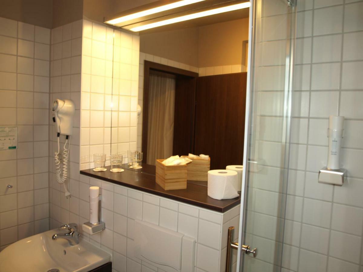 Strandhotel Senftenberger See エクステリア 写真